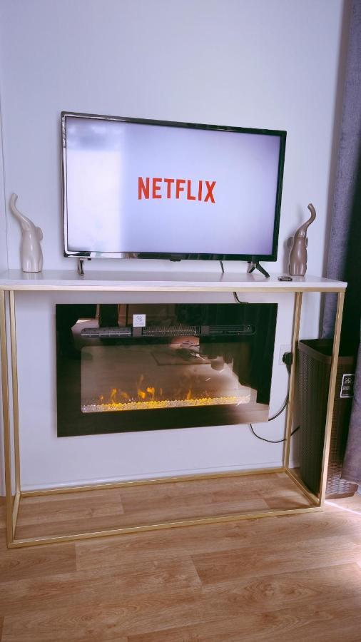 T-I-G-H The Coziest Place Wifi & Netflix Near Roundhay Villa Leeds  Ngoại thất bức ảnh