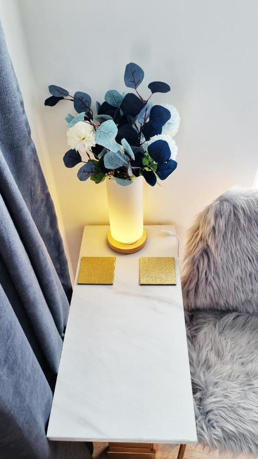 T-I-G-H The Coziest Place Wifi & Netflix Near Roundhay Villa Leeds  Ngoại thất bức ảnh